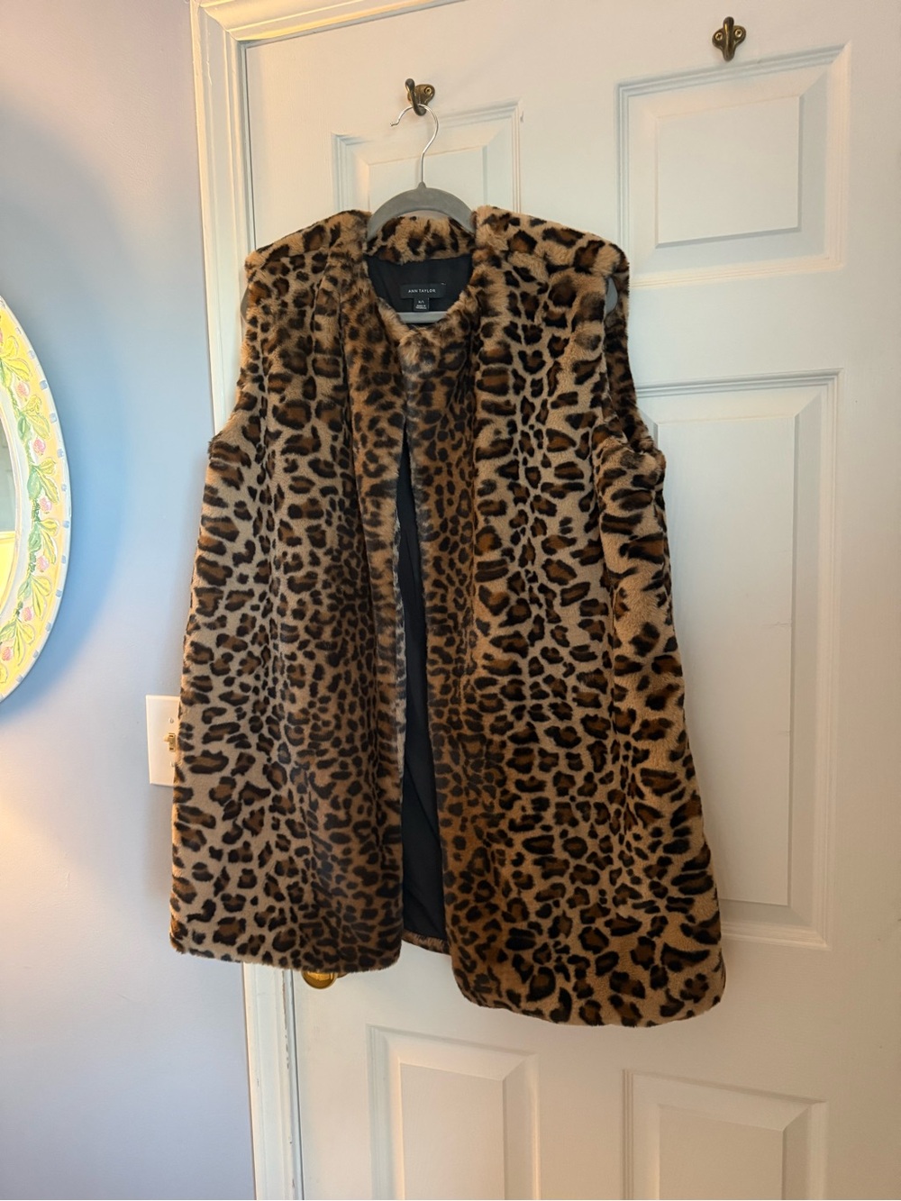 Ann Taylor Faux Fur Leopard Vest in Brown and Black